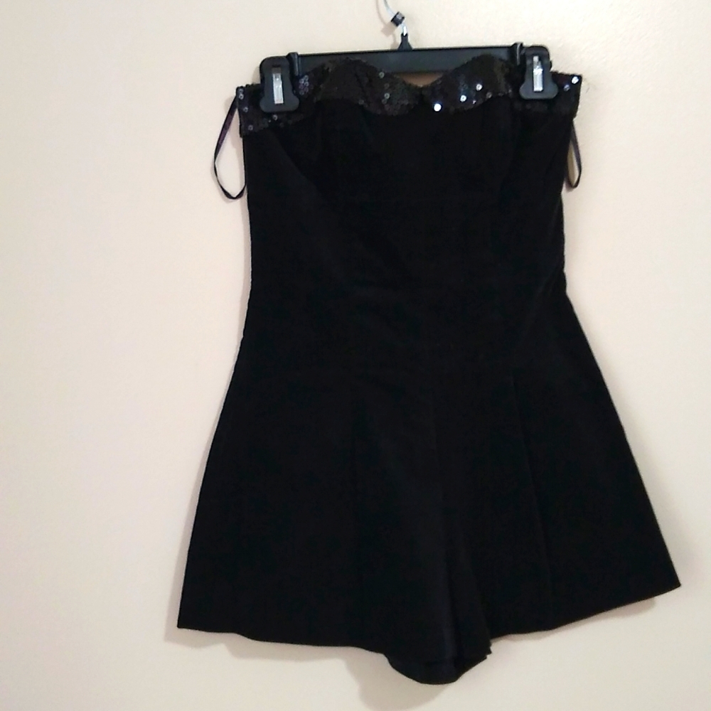 BETSEY JOHNSON Romper Strapless 4 Chest Sequin Pattern